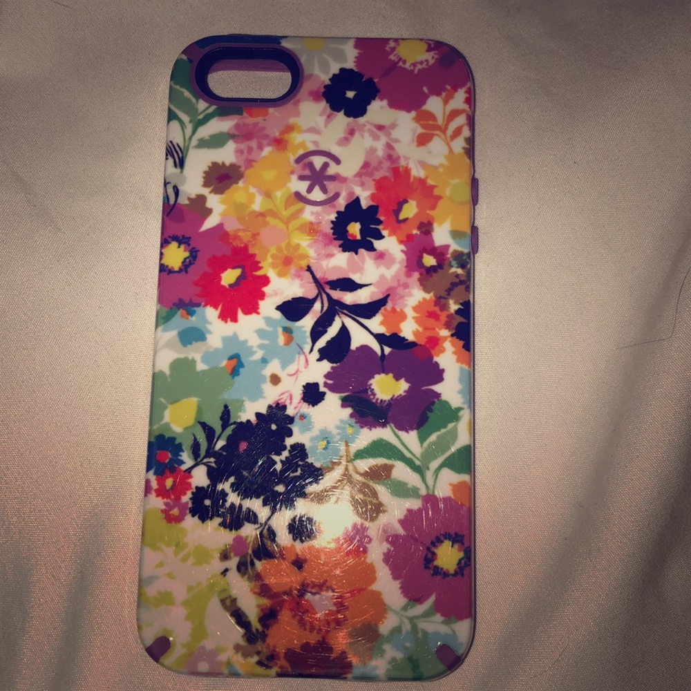 flowered speck case. iphone 5